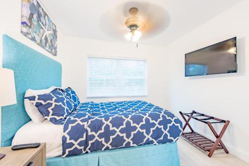 sea beach plaza near jungle queen riverboat