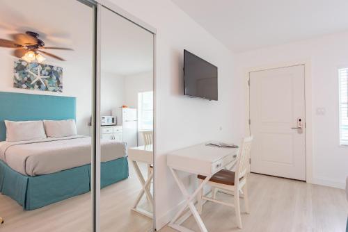 sea beach plaza near jungle queen riverboat