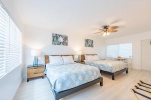 sea beach plaza near jungle queen riverboat