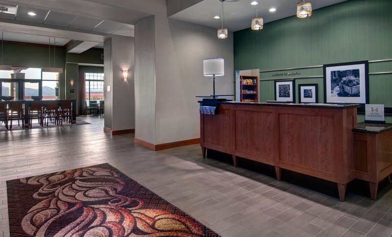 hampton inn and suites astoria