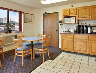 super 8 by wyndham aberdeen md