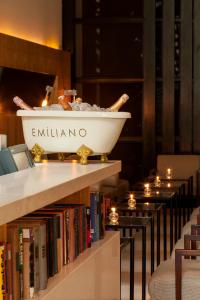 hotel emiliano
