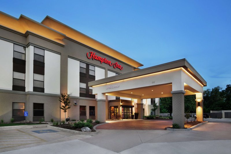 Hampton Inn Shawnee