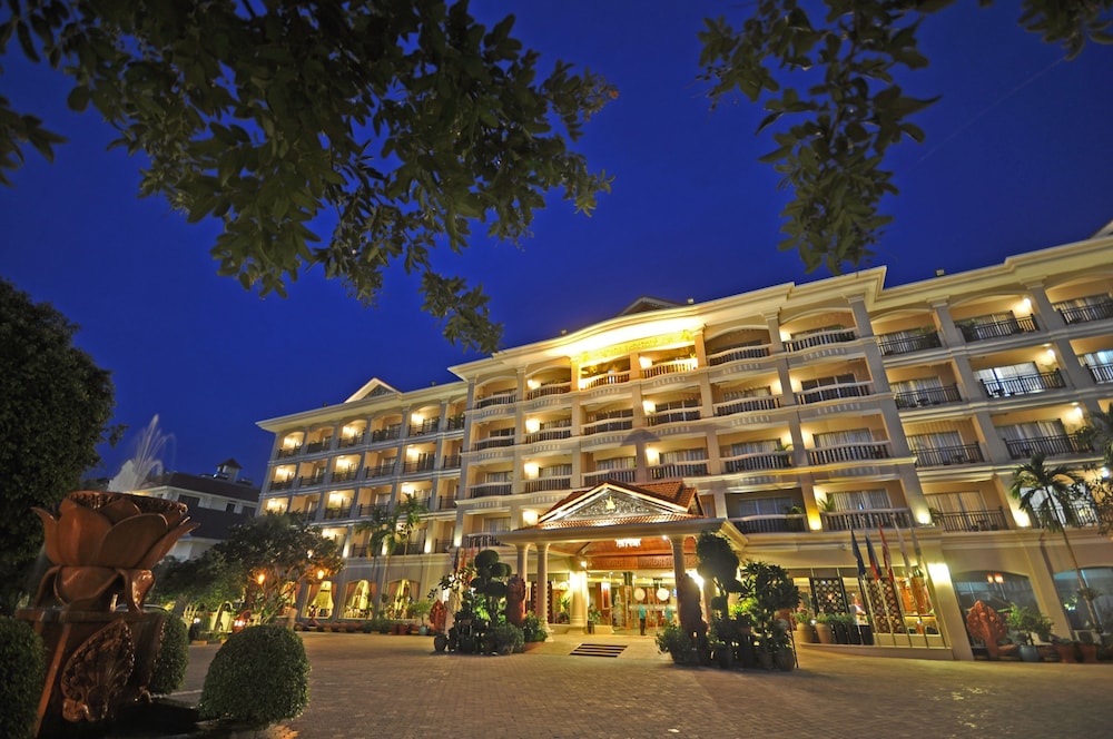 hotel somadevi angkor resort and spa