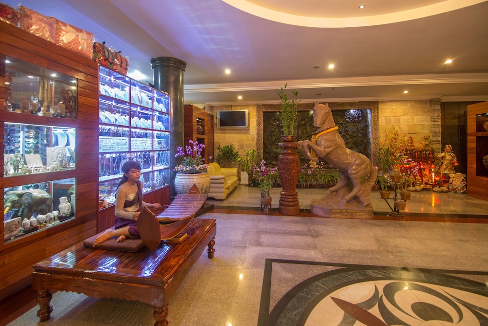 Hotel Somadevi Angkor Resort & Spa,Angkor National Museum>>Siem Reap,5 star