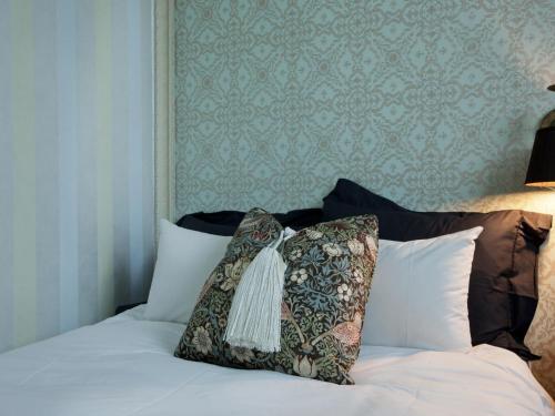 central tourist hotel