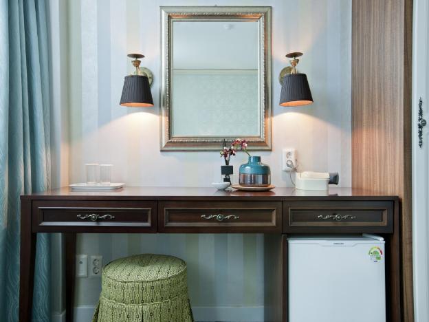 central tourist hotel