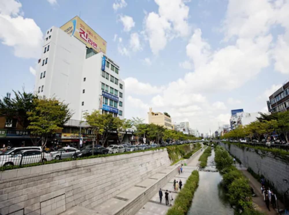 central tourist hotel
