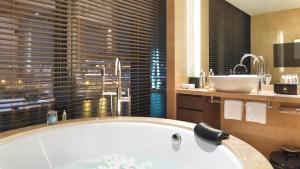 intercontinental shanghai expo by ihg