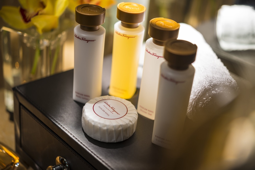 intercontinental shanghai expo by ihg