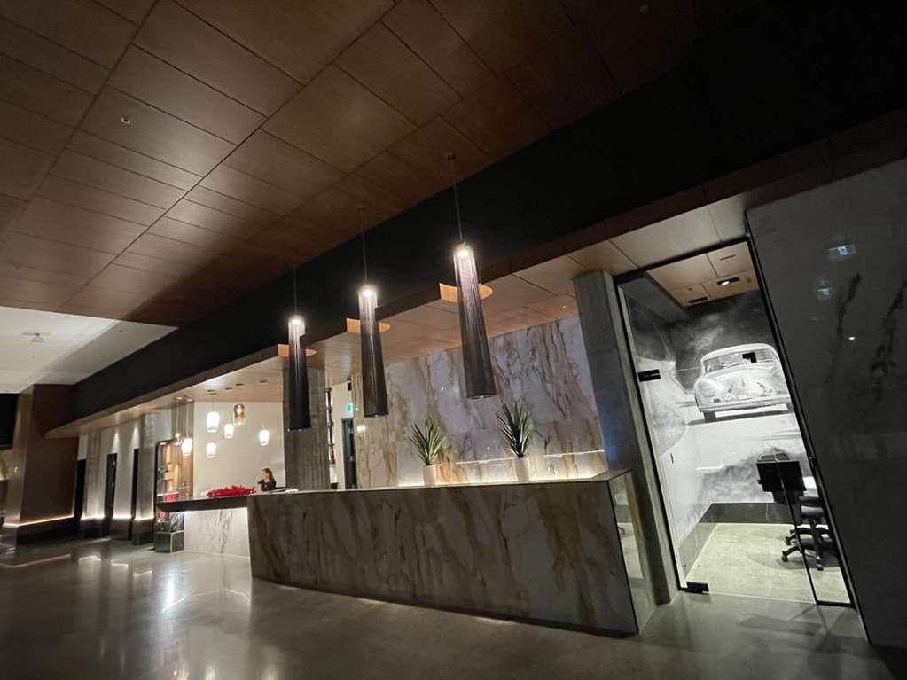 Grand Times Hotel Sherbrooke,Sherbrooke>>Quebec,4 star