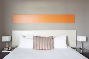 melbourne dandenong central apartment