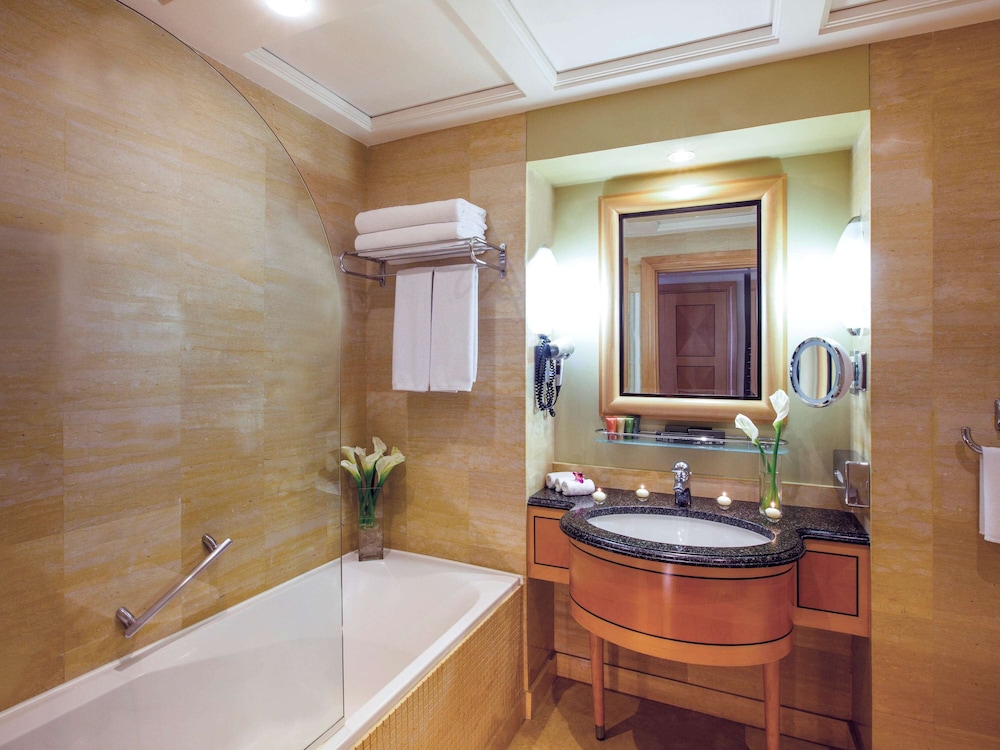 movenpick hotel doha