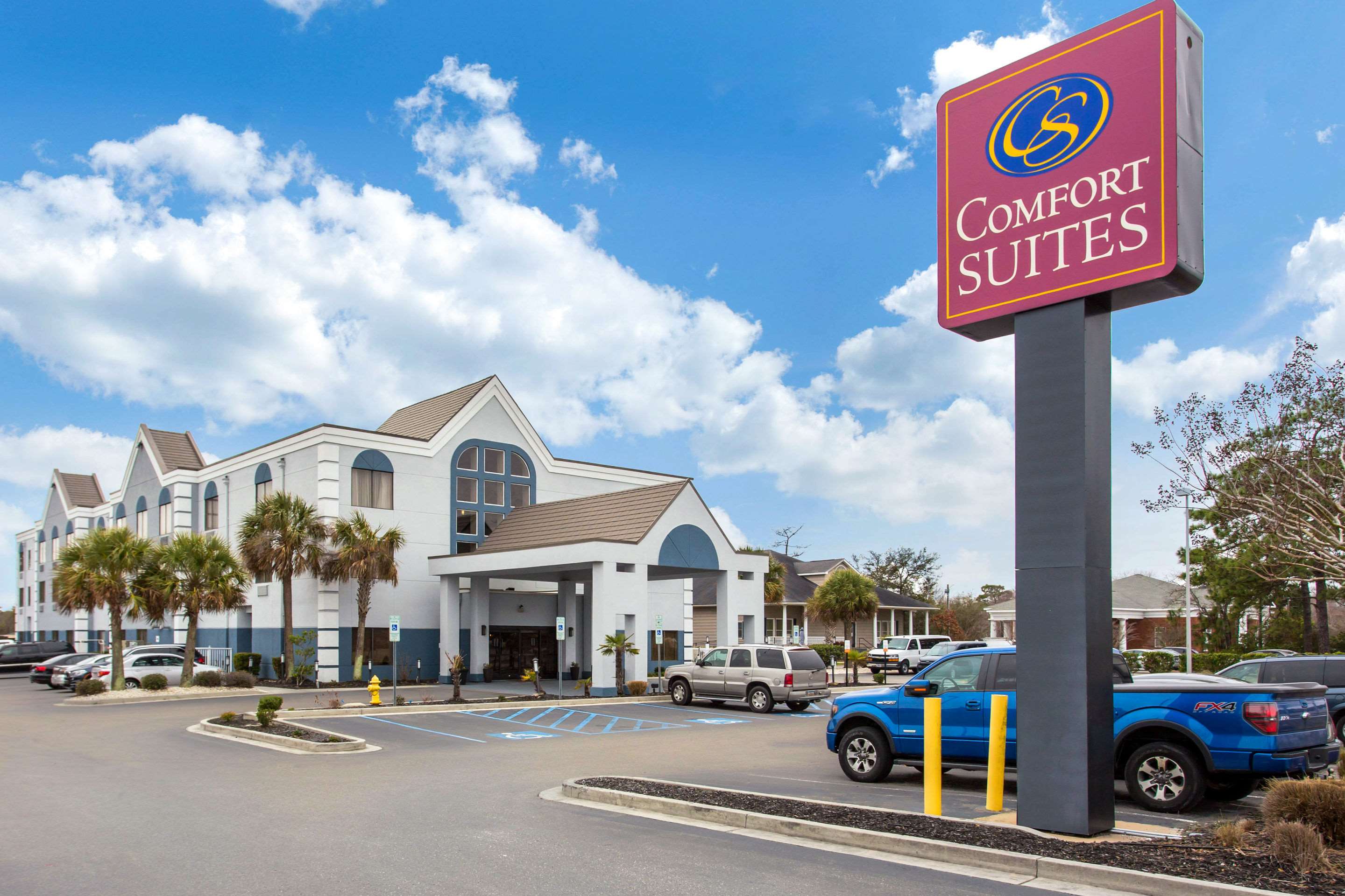 comfort suites southport oak island