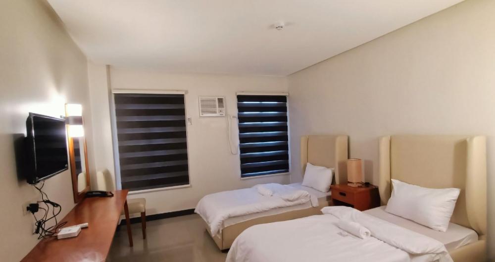 grand emilia hotel