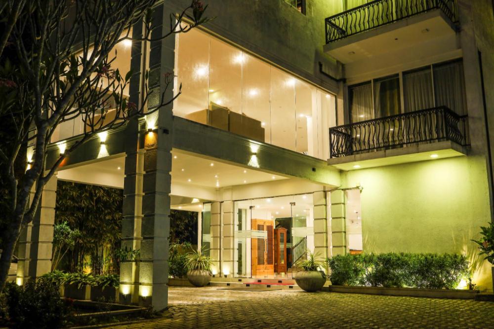 hotel ganthera kandy