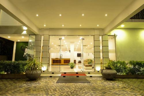 hotel ganthera kandy