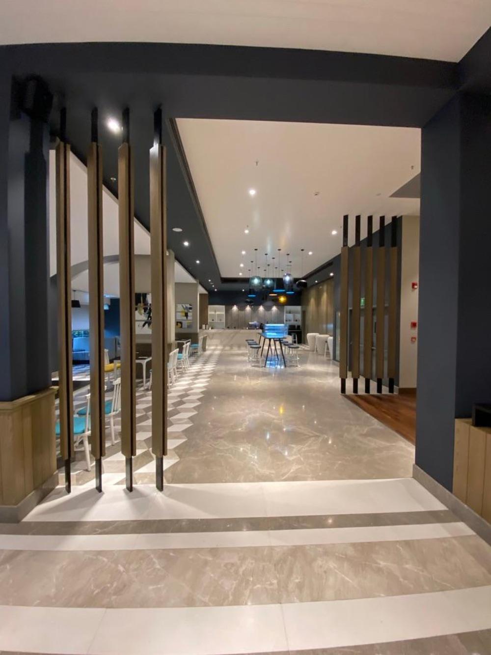 cosmopolitan by migrolino