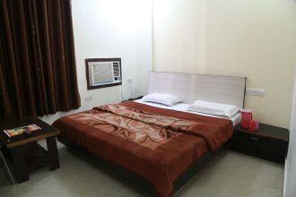 Vidya Residency,Ekkaduthangal,3 star