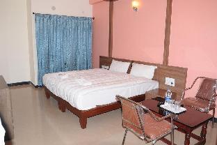 hotel mayura international