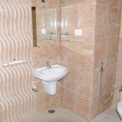 hotel mayura international