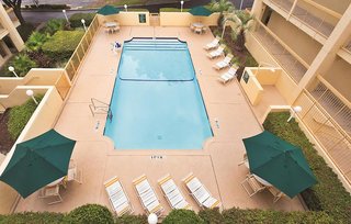 Days Inn By Wyndham Gainesville University I-75,Alachua County>>Alachua,3 star