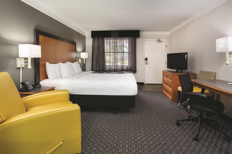 days inn by wyndham gainesville university i 75