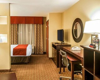 Comfort Suites Gallup East Route 66 And I-40,Mckinley County>>Gallup,3 star