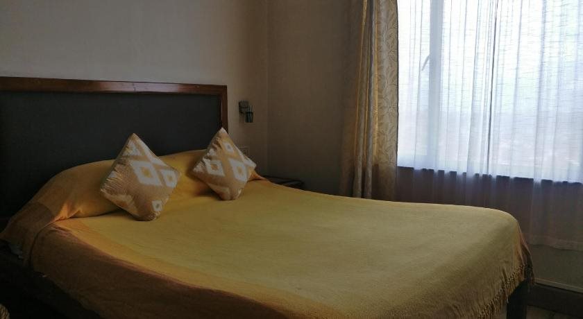 The Eee Cee Hotel,Police Bazaar,3 star