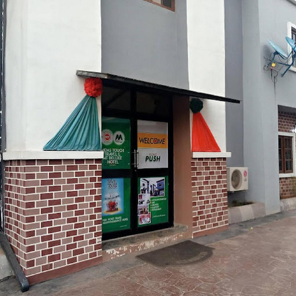 mt deluxe hotel asaba