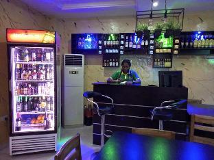 mt deluxe hotel asaba