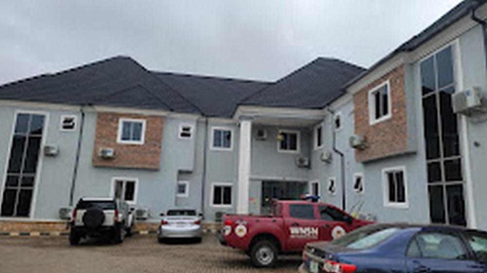 eleventh house hotel and suites