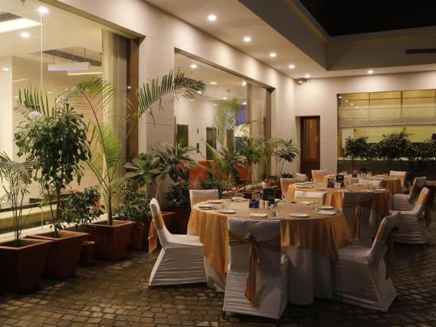 nirwana hometel jaipur