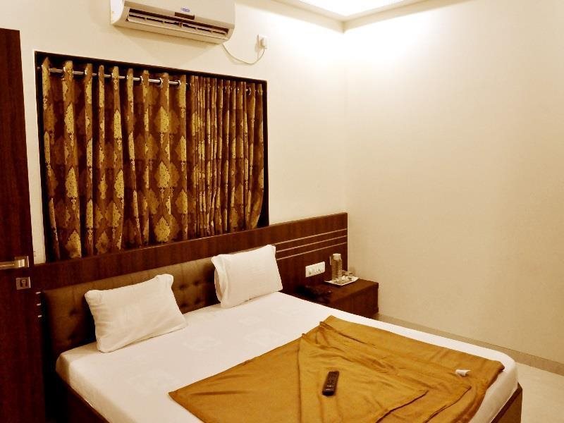 hotel govind park