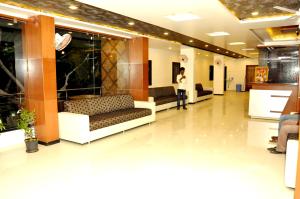 Hotel Govind Park,Akola>>Ahmednagar,3 star