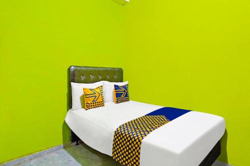 spot on 92786 homestay barokah