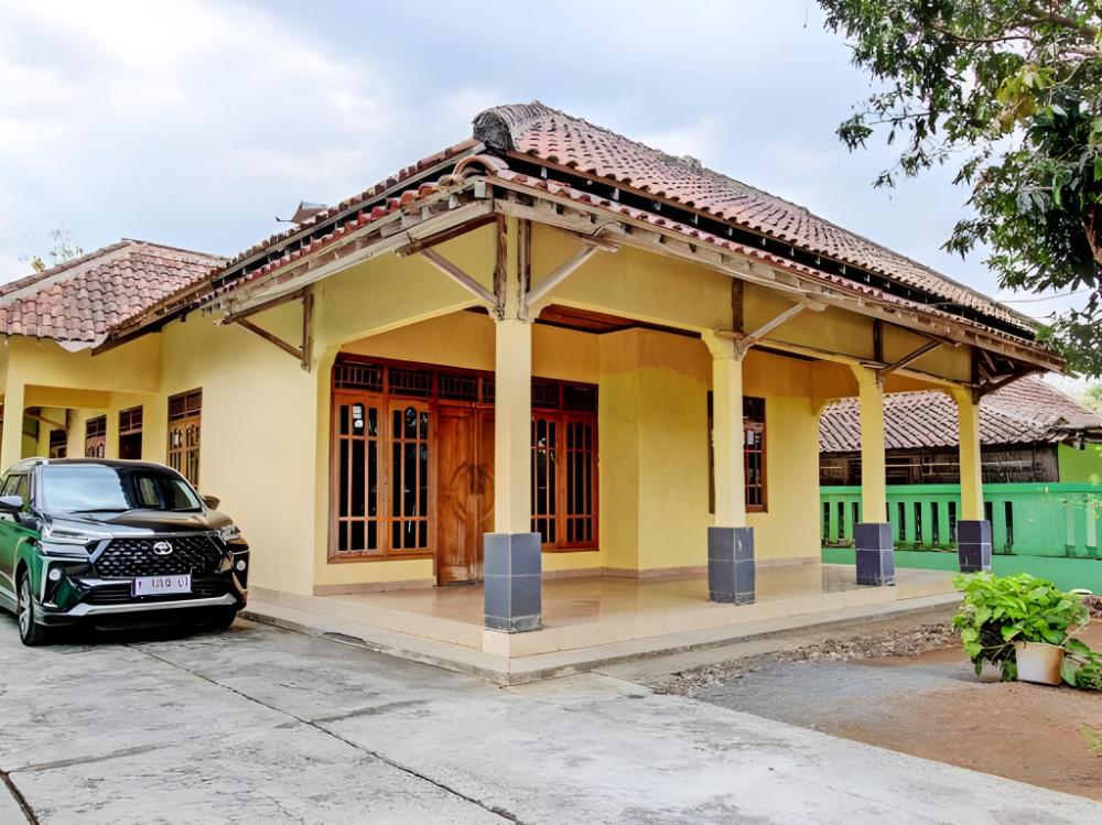 spot on 93182 hotel jaya kusuma