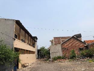 spot on 93531 homestay puri indah syariahnearbandara internasional juanda