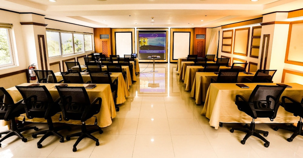 the lake hotel tagaytay