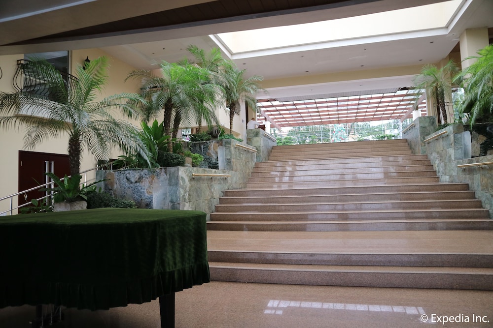 the lake hotel tagaytay