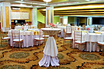 the lake hotel tagaytay