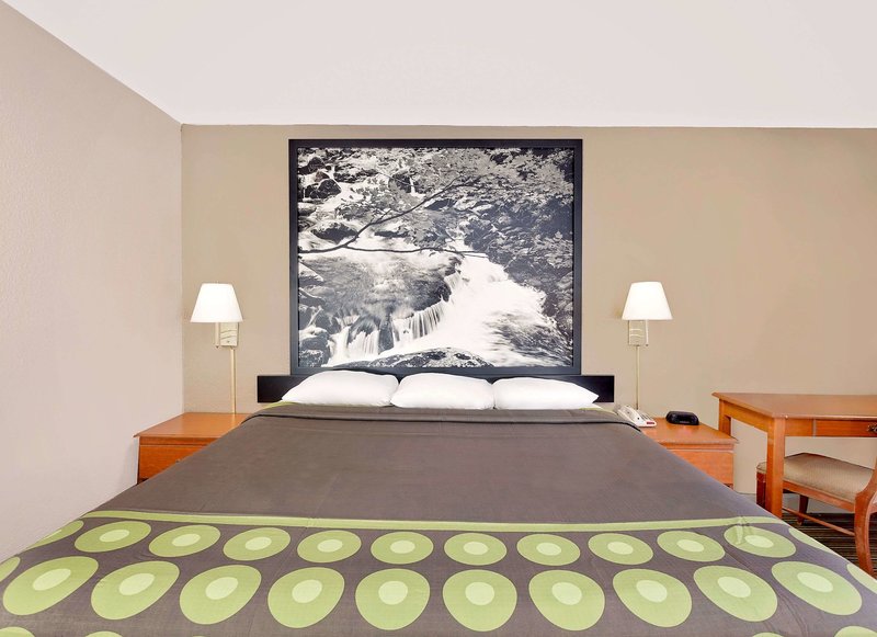 super 8 by wyndham athens