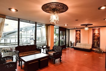 sk boutique maha nakhon