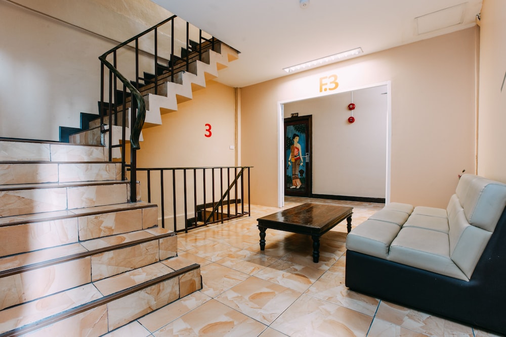 sk boutique maha nakhon