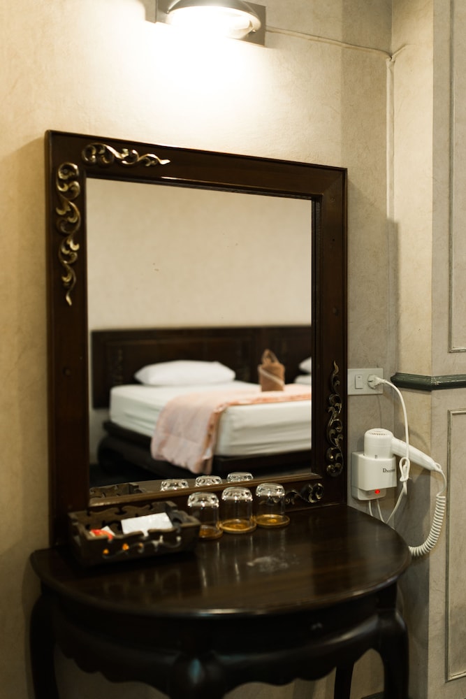 sk boutique maha nakhon