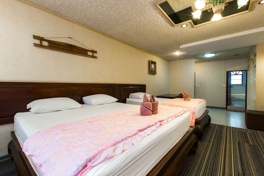 sk boutique maha nakhon