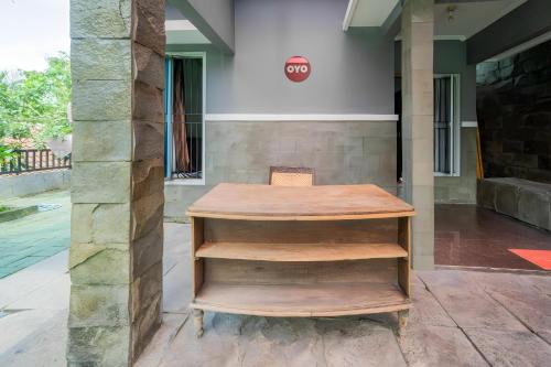 spot on 93612 kencana homestay syariah near masjid al barokah kanyuran