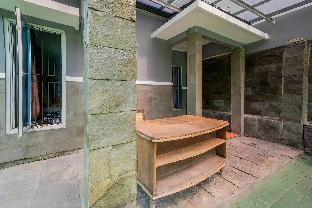 spot on 93612 kencana homestay syariah near masjid al barokah kanyuran