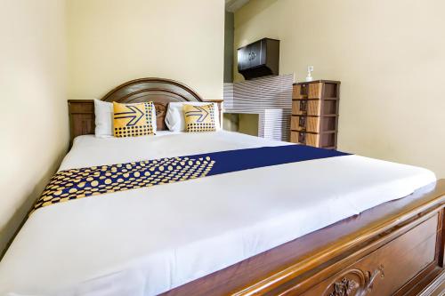 spot on 93612 kencana homestay syariah near masjid al barokah kanyuran