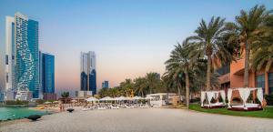 Sheraton Abu Dhabi Hotel & Resort,Al Danah>>Abu Dhabi,5 star